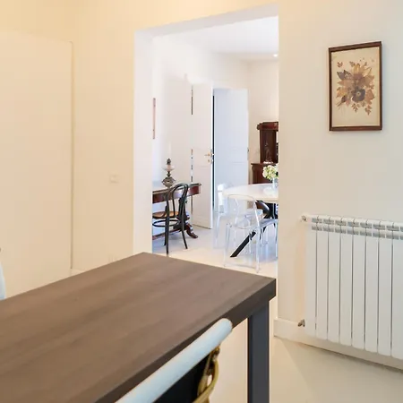 Lägenhet Vittorio Emanuele Street House *