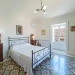 Vittorio Emanuele Street House 체팔루