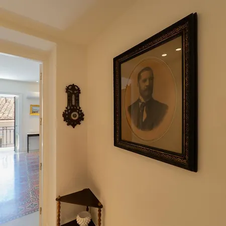 Vittorio Emanuele Street House * Cefalù