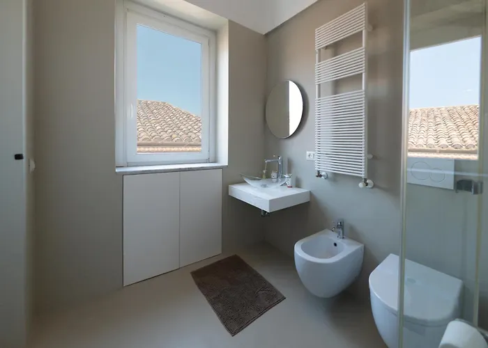 Vittorio Emanuele Street House * צ'פאלו